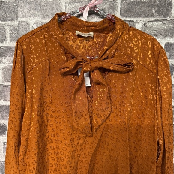 NWT LOFT Orange Satin Cheetah Print Tie Neck Long Sleeve Blouse shirt top - Picture 2 of 11